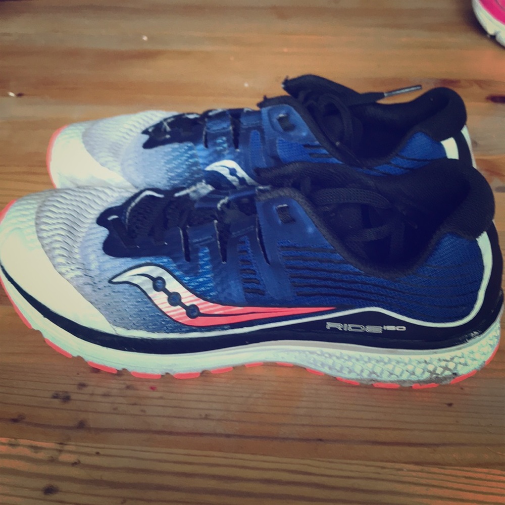 Saucony unisex running shoes
